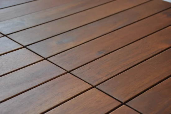 Plancher massif de terrasse en bois composite, terrasse extérieure Plancher de terrasse en bois d'acacia